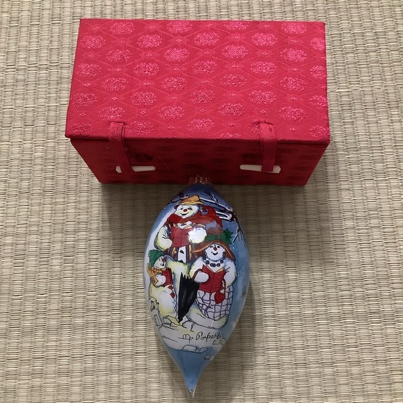 1999 Carolling Snowmen Ornament with Box Signed M. Parker Tear Drop - Picture 2 of 5